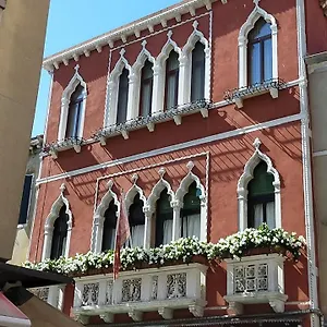 Apartment Palazzo Della Torre Venedig